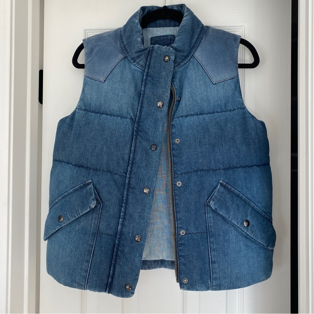 Gap Jean vest, size small